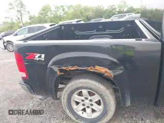 2009 GMC Sierra 1500 SLE с VIN 1GTEK29009Z159334, выставлен на аукционе IAAI как лот 42258951 с пробегом 129 811 миль миль и . История ставок и продаж доступна на DreamBid. Изображение 18.