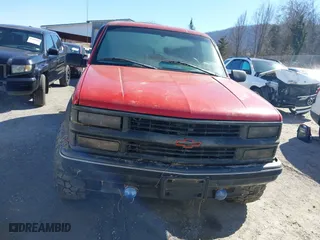 1999 Chevrolet Tahoe with VIN 3GNEK18R7XG189820, listed as a IAAI auction lot 41631906 with 212,720 mi miles. Bid and sale history available at carsss.com. Image 13.