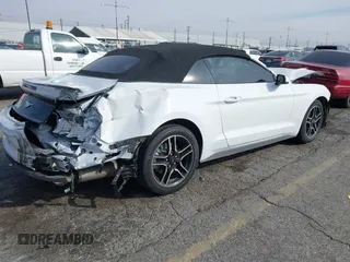 2020 Ford Mustang EcoBoost z VIN 1FATP8UH0L5134222, wystawiony jako IAAI lot #41477417 z przebiegiem 40 698 mil mil oraz . Historia ofert i sprzedaży dostępna na DreamBid. Obrazek 4.