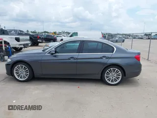 2015 BMW 3 Series 328i с VIN WBA3A5G58FNS87928, выставлен на аукционе IAAI как лот 42392498 с пробегом 108 697 миль миль и . История ставок и продаж доступна на DreamBid. Изображение 14.