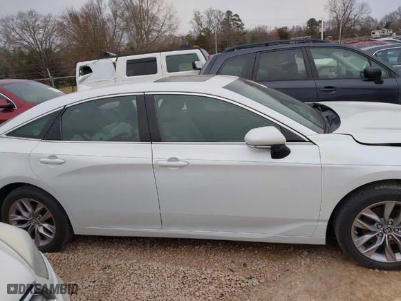 2019 Toyota Avalon XLE with VIN 4T1BZ1FB7KU012649, listed as a IAAI auction lot 41459101 with NaN miles. Bid and sale history available at carsss.com. Image 14.