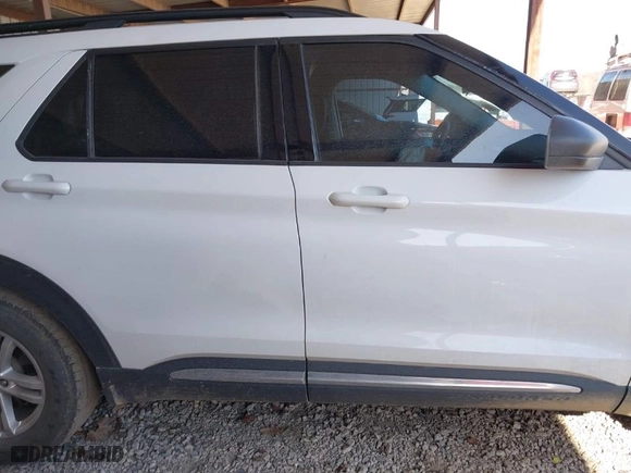 2020 Ford Explorer XLT with VIN 1FMSK7DHXLGC79864, listed as a IAAI auction lot 41382534 with 138,183 mi miles. Bid and sale history available at carsss.com. Image 14.