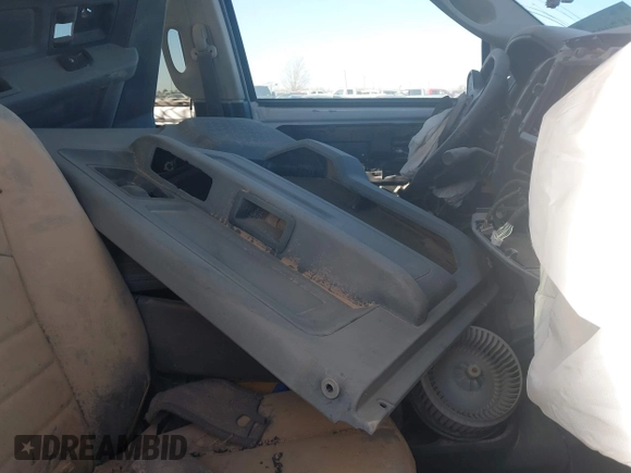 2018 Ram 2500 Tradesman with VIN 3C6UR5HJ5JG284277, listed as a IAAI auction lot 41708541 with Not provided miles and . Bid and sale history available at DreamBid. Image 5.