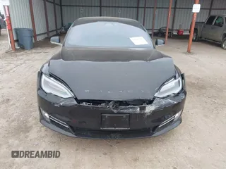 2018 Tesla Model S 75D with VIN 5YJSA1E22JF282828, listed as a IAAI auction lot 41595543 with 72,571 mi miles and . Bid and sale history available at DreamBid. Image 11.