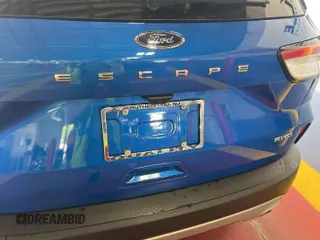 2021 Ford Escape SEL с VIN 1FMCU9H99MUA91420, выставлен на аукционе IAAI как лот 42621261 с пробегом 10 319 миль миль и . История ставок и продаж доступна на DreamBid. Изображение 18.