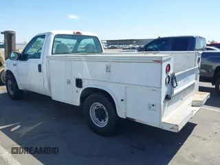 2001 Ford F-350 XL with VIN 1FTSF30L61ED27560, listed as a IAAI auction lot 42227103 with 244,077 mi miles and . Bid and sale history available at DreamBid. Image 3.