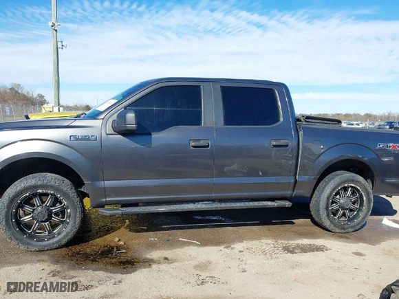 2017 Ford F-150 XL with VIN 1FTEW1EF4HFC17762, listed as a IAAI auction lot 41348889 with 209,887 mi miles. Bid and sale history available at carsss.com. Image 14.