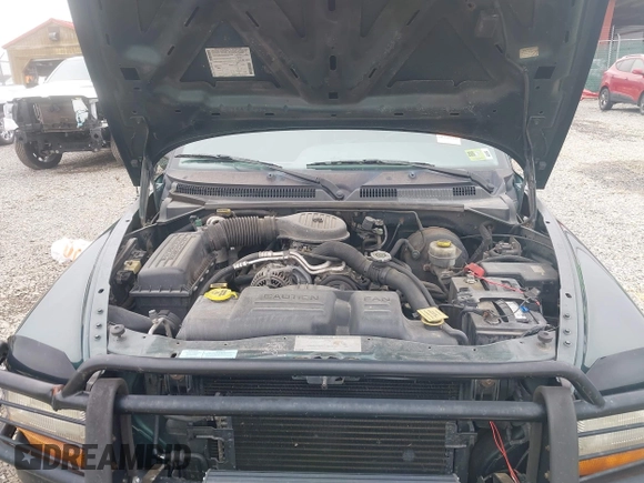 2000 Dodge Dakota SLT with VIN 1B7GG22X3YS508480, listed as a IAAI auction lot 41900645 with 105,652 mi miles and . Bid and sale history available at carsss.com. Image 10.