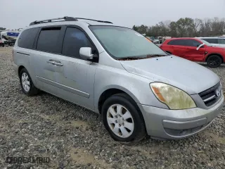 2007 Hyundai Entourage GLS with VIN KNDMC233176019030, listed as a Copart auction lot 82909964 with 226,026 mi miles and Salvage Title. Bid and sale history available at carsss.com. Image 4.