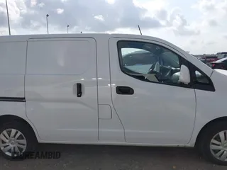 2020 Nissan NV200 SV z VIN 3N6CM0KN9LK703701, wystawiony jako IAAI lot #42401438 z przebiegiem 76 186 mil mil oraz . Historia ofert i sprzedaży dostępna na DreamBid. Obrazek 13.