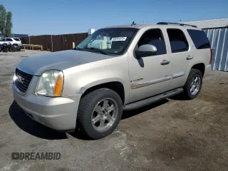2007 GMC Yukon SLE z VIN 1GKFK13087J221697, wystawiony jako Copart lot #59201875 z przebiegiem Nie podano mil oraz Czysty tytuł • Clean title. Historia ofert i sprzedaży dostępna na DreamBid. Obrazek 1.