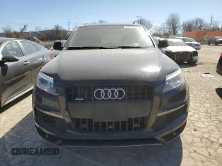 2015 Audi Q7 3.0T S line Prestige with VIN WA1DGAFE3FD021586, listed as a Copart auction lot 47077025 with 148,943 mi miles and Clean Title. Bid and sale history available at carsss.com. Image 5.