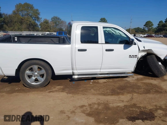 2018 Ram 1500 Express with VIN 1C6RR7FG5JS296222, listed as a IAAI auction lot 40983448 with 61,262 mi miles. Bid and sale history available at carsss.com. Image 14.