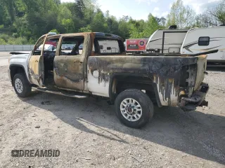 2019 GMC Sierra 2500HD с VIN 1GT12NEG7KF275639, выставлен на аукционе Copart как лот 53792395 с пробегом Не указан миль и Списание • Salvage title. История ставок и продаж доступна на DreamBid. Изображение 2.