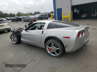2008 Chevrolet Corvette z VIN 1G1YY26W685116510, wystawiony jako Copart lot #55888895 z przebiegiem Nie podano mil oraz Szkoda całkowita • Salvage title. Historia ofert i sprzedaży dostępna na DreamBid. Obrazek 2.