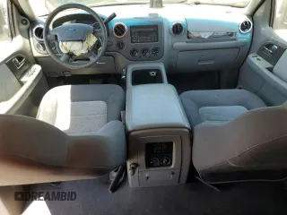 2006 Ford Expedition Special Service with VIN 1FMPU16516LA30395, listed as a Copart auction lot 60482185 with 172,358 mi miles and Salvage title. Bid and sale history available at DreamBid. Image 8.