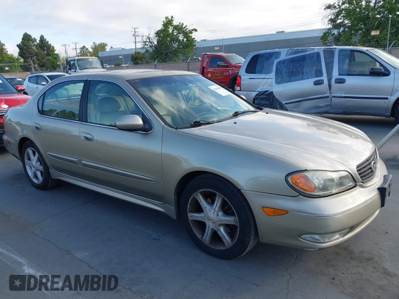 2004 Infiniti I35 with VIN JNKDA31A74T209228, listed as a IAAI auction lot 42181808 with 202,647 mi miles. Bid and sale history available at carsss.com. Image 1.
