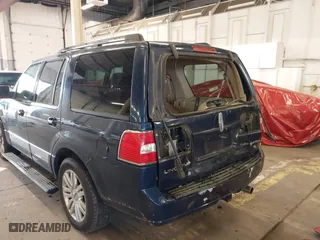 2007 Lincoln Navigator with VIN 5LMFU28597LJ00335, listed as a IAAI auction lot 41291436 with 131,938 mi miles. Bid and sale history available at carsss.com. Image 17.