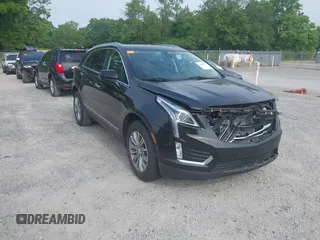 2017 Cadillac XT5 Luxury AWD z VIN 1GYKNDRS9HZ324782, wystawiony jako IAAI lot #42490813 z przebiegiem 85 951 mil mil oraz . Historia ofert i sprzedaży dostępna na DreamBid. Obrazek 1.