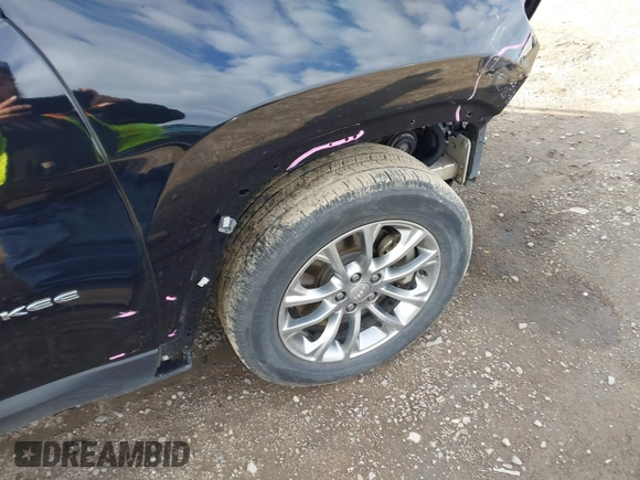 2019 Jeep Cherokee Latitude Plus with VIN 1C4PJMLB9KD245505, listed as a IAAI auction lot 42153262 with 103,248 mi miles and . Bid and sale history available at DreamBid. Image 18.