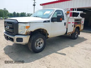 2011 Ford F-350 z VIN 1FDBF3B63BEB77511, wystawiony jako IAAI lot #42383405 z przebiegiem 271 011 mil mil oraz . Historia ofert i sprzedaży dostępna na DreamBid. Obrazek 2.