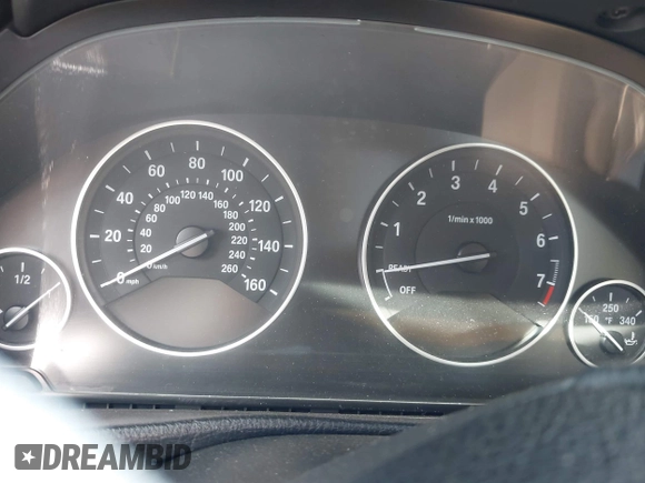 2014 BMW 3 Series 328i xDrive с VIN WBA3B5C54EP543441, выставлен на аукционе IAAI как лот 42144984 с пробегом Не указан миль и . История ставок и продаж доступна на DreamBid. Изображение 7.