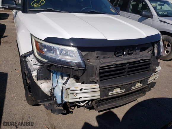 2017 Ford Explorer XLT with VIN 1FM5K8DH4HGC08394, listed as a Copart auction lot 66408264 with 66,125 mi miles and Salvage Title. Bid and sale history available at carsss.com. Image 9.