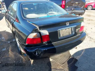 1997 Honda Accord LX with VIN 1HGCD5638VA126447, listed as a IAAI auction lot 41192082 with Not Provided miles and . Bid and sale history available at carsss.com. Image 6.