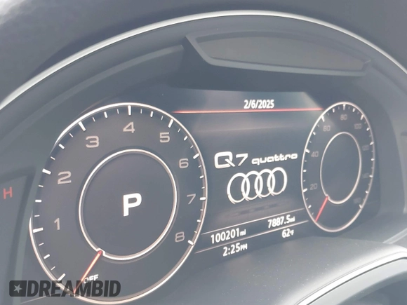2017 Audi Q7 Premium Plus with VIN WA1LAAF71HD054278, listed as a IAAI auction lot 41391066 with 100,201 mi miles. Bid and sale history available at carsss.com. Image 7.