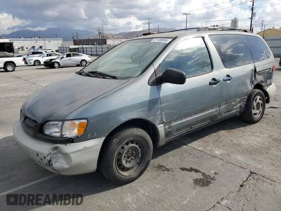 1999 Toyota Sienna LE with VIN 4T3ZF13C6XU128055, listed as a Copart auction lot 81100934 with 0 mi miles and Salvage Title. Bid and sale history available at carsss.com. Image 1.