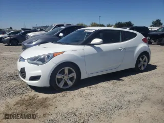 2015 Hyundai Veloster RE:FLEX with VIN KMHTC6AD2FU234047, listed as a Copart auction lot 70928094 with 111,729 mi miles and Clean Title. Bid and sale history available at carsss.com. Image 1.