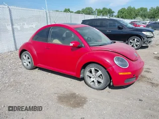 2006 Volkswagen Beetle z VIN 3VWRR31C26M413161, wystawiony jako IAAI lot #42456454 z przebiegiem 277 468 mil mil oraz . Historia ofert i sprzedaży dostępna na DreamBid. Obrazek 1.