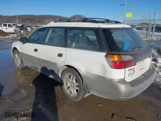 2000 Subaru Legacy Wagon Outback w/RB Equip with VIN 4S3BH6658Y7656067, listed as a IAAI auction lot 41342051 with 285,143 mi miles. Bid and sale history available at carsss.com. Image 3.