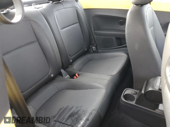 2015 Volkswagen Beetle with VIN 3VWH17AT4FM636845, listed as a Copart auction lot 81332594 with 87,369 mi miles and Salvage Title. Bid and sale history available at DreamBid. Image 10.