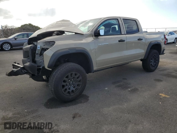2024 Chevrolet Colorado 4WD Trail Boss z VIN 1GCPTEEK2R1256807, wystawiony jako Copart lot #47854475 z przebiegiem 6 592 mil mil oraz Szkoda całkowita • Salvage title. Historia ofert i sprzedaży dostępna na DreamBid. Obrazek 1.