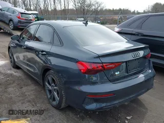 2024 Audi A3 Premium Plus z VIN WAUHUDGY6RA138401, wystawiony jako IAAI lot #41806406 z przebiegiem 4 315 mil mil oraz . Historia ofert i sprzedaży dostępna na DreamBid. Obrazek 3.