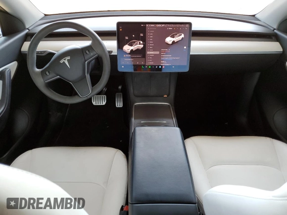 2022 Tesla Model Y Performance z VIN 7SAYGDEF0NF337959, wystawiony jako Copart lot #56871985 z przebiegiem 54 527 mil mil oraz Szkoda całkowita • Salvage title. Historia ofert i sprzedaży dostępna na DreamBid. Obrazek 8.