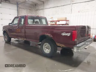 1996 Ford F-150 z VIN 1FTEX14N2TKA52414, wystawiony jako IAAI lot #42402990 z przebiegiem 172 206 mil mil oraz . Historia ofert i sprzedaży dostępna na DreamBid. Obrazek 3.
