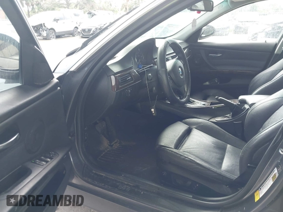 2006 BMW 3 Series 330i with VIN WBAVB33576PS16949, listed as a IAAI auction lot 42557562 with 202,897 mi miles and . Bid and sale history available at DreamBid. Image 5.