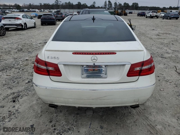 2013 Mercedes-Benz E-Class E 350 with VIN WDDKJ5KB0DF194183, listed as a Copart auction lot 43450495 with 131,215 mi miles and Salvage Title. Bid and sale history available at carsss.com. Image 6.