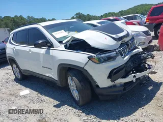 2022 Jeep Compass Latitude with VIN 3C4NJDBB5NT143853, listed as a IAAI auction lot 39715205 with 23,438 mi miles and . Bid and sale history available at DreamBid. Image 1.