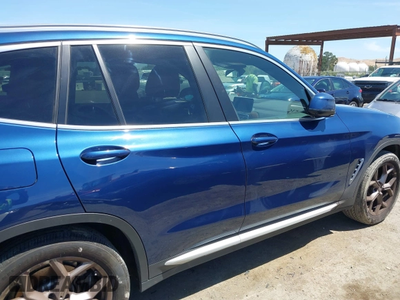 2023 BMW X3 sDrive30i z VIN 5UX43DP04P9P44100, wystawiony jako IAAI lot #42267136 z przebiegiem 28 618 mil mil oraz . Historia ofert i sprzedaży dostępna na DreamBid. Obrazek 13.