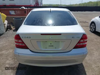 2005 Mercedes-Benz C 240 with VIN WDBRF81J75F707949, listed as a IAAI auction lot 42083094 with 108,730 mi miles and . Bid and sale history available at DreamBid. Image 16.