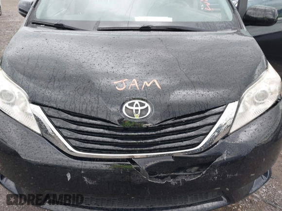 2017 Toyota Sienna LE Auto Access Seat with VIN 5TDKZ3DC4HS801298, listed as a IAAI auction lot 40805212 with 133,991 mi miles. Bid and sale history available at carsss.com. Image 10.