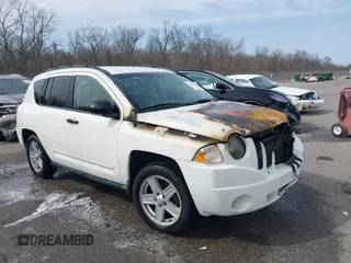 2008 Jeep Compass Sport with VIN 1J8FF47W88D647320, listed as a IAAI auction lot 41567742 with Not Provided miles and . Bid and sale history available at DreamBid. Image 1.