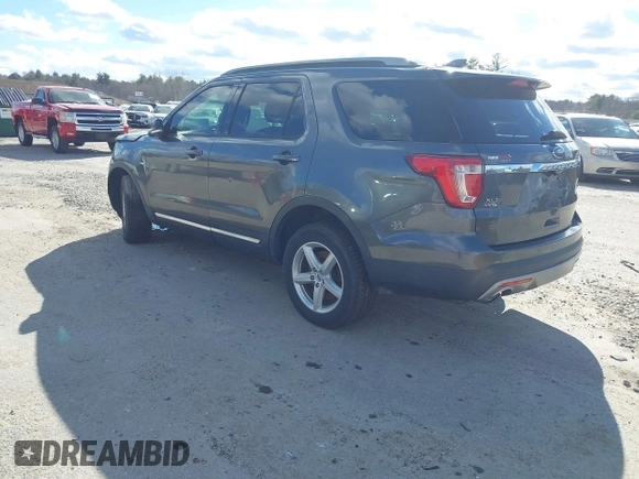2017 Ford Explorer XLT z VIN 1FM5K8DH0HGA14008, wystawiony jako IAAI lot #41909426 z przebiegiem 122 919 mil mil oraz . Historia ofert i sprzedaży dostępna na DreamBid. Obrazek 3.