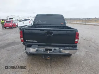 2006 Chevrolet Silverado 1500 LT1 with VIN 2GCEK13Z261356091, listed as a IAAI auction lot 41734558 with 247,209 mi miles. Bid and sale history available at carsss.com. Image 16.