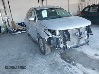 2014 Nissan Pathfinder SV with VIN 5N1AR2MM0EC624515, listed as a IAAI auction lot 41320592 with 123,476 mi miles. Bid and sale history available at carsss.com. Image 1.