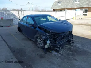 2011 Volkswagen Jetta SEL с VIN 3VWLZ7AJ7BM361967, выставлен на аукционе IAAI как лот 41697537 с пробегом Не указан миль и . История ставок и продаж доступна на DreamBid. Изображение 1.