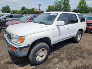 1996 Toyota 4Runner SR5 with VIN JT3GN86R1T0016821, listed as a Copart auction lot 64500945 with 165,329 mi miles and Clean title. Bid and sale history available at DreamBid. Image 1.